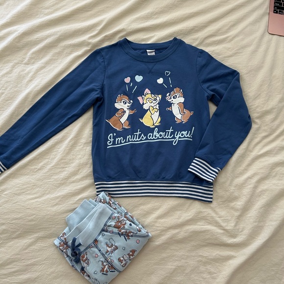 Disney Chipmunk 🐿️ Women’s Pajamas - Picture 6 of 6